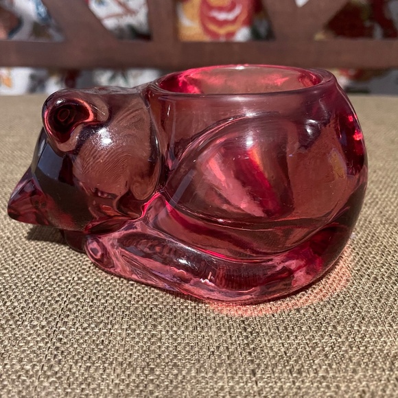 VTG Indiana Glass Cranberry sleeping cat votive candleholder - Picture 1 of 6